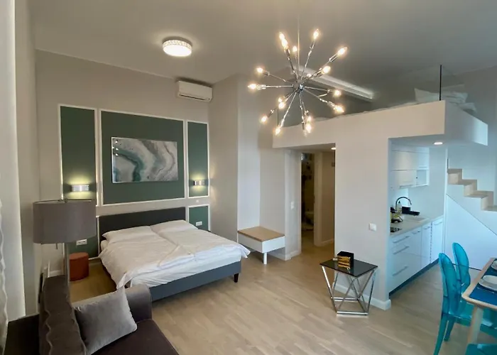 Stylish Apartment Near The River